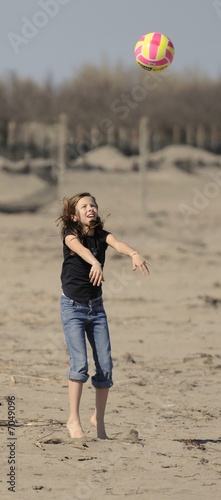 pallavolo in spiaggia photo