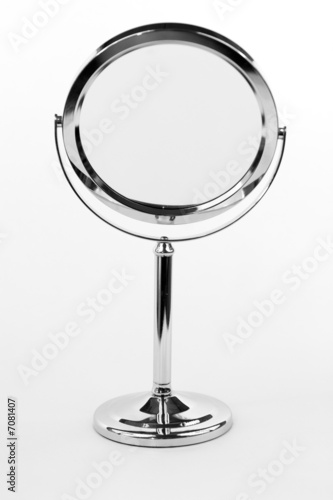 Oval mirror