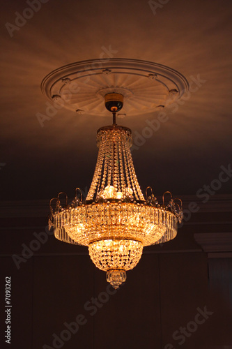 chandelier photo