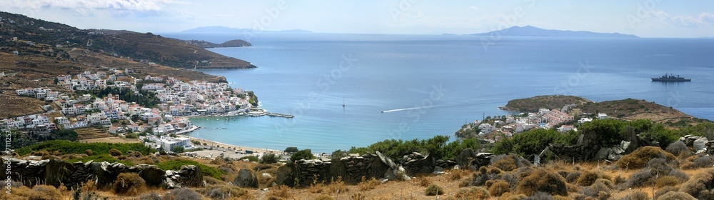 Griechische Insel Andros mit Blick auf Batsi Griechische Insel Andros mit Blick auf Batsi