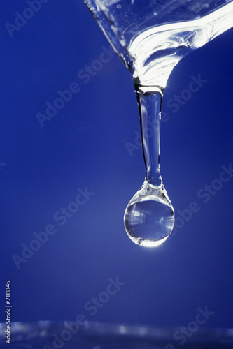 FILET ET GOUUTTE D'EAU