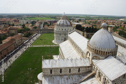 pisa campo dei miracoli photo