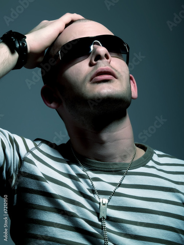 Attractive man with sunglasses