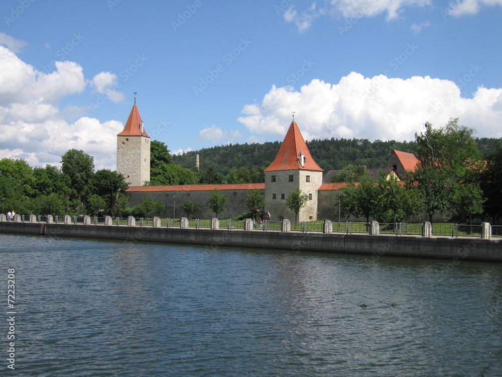 Stadtmauer in Berching am Main-Donau-Kanal