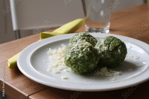 spinatknödel