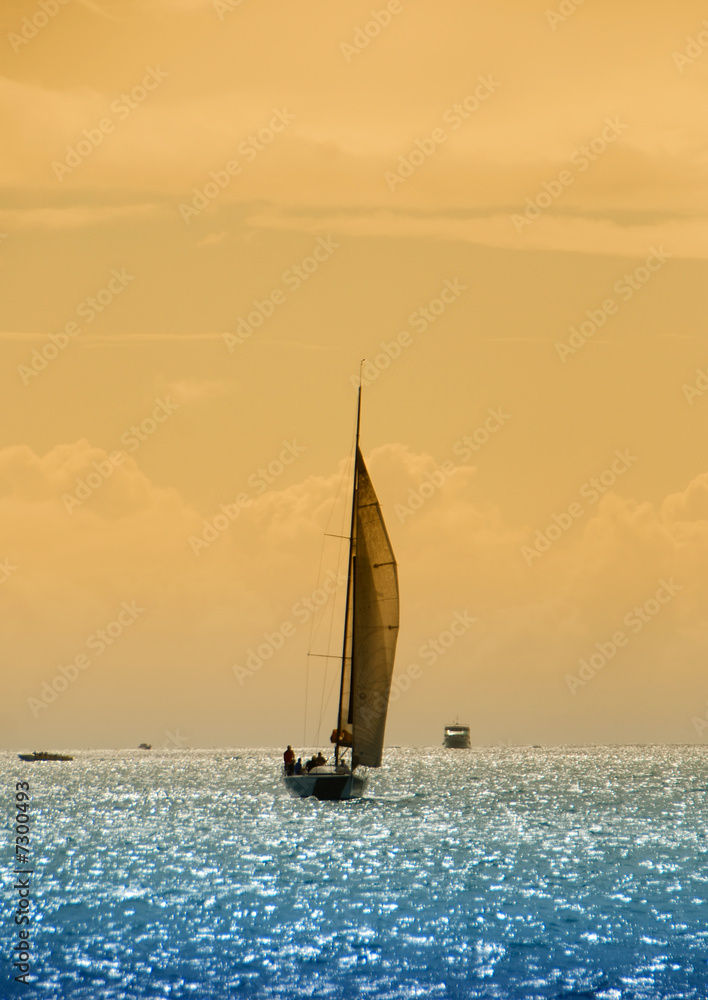 Fototapeta premium Sailboat in twilight