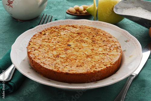 Torta di Lodi Turta de lod Tortionata - Dolci della Lombardia photo