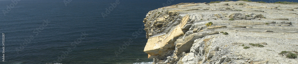 La falaise flysch calcaire de Socoa 