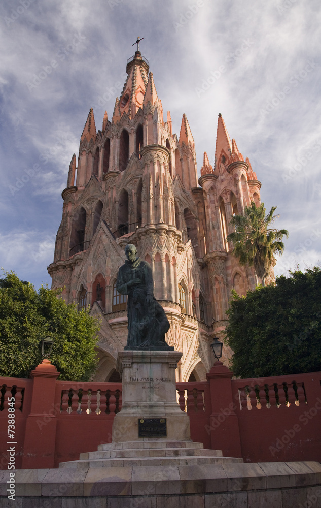Statue of Friar Juan San Miguel, Parroquia, Archangel Church, Sa
