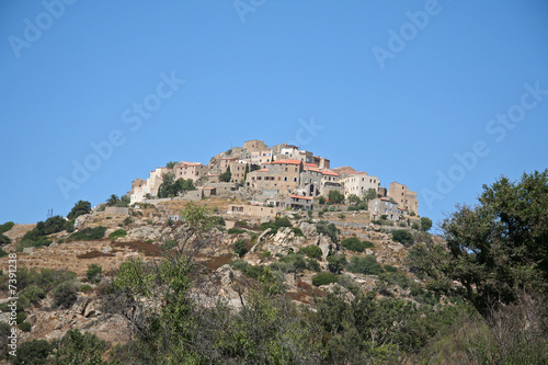 Le village de Sant'Antonino en Corse