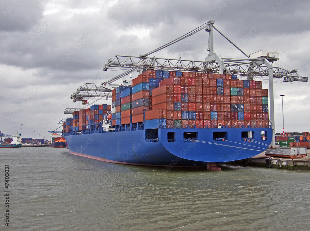 Fototapeta premium Containerhafen 3