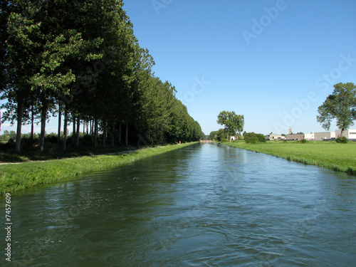 Canale Vacchelli - canale aqua artificiale photo