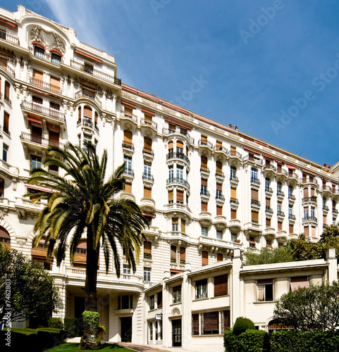 Immeuble à Nice (Riviera) © Uolir
