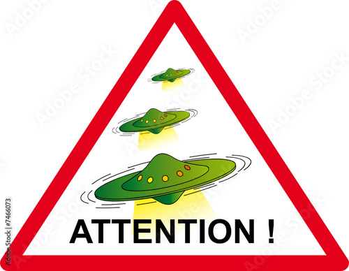 ATTENTION SOUCOUPES VOLANTES 010