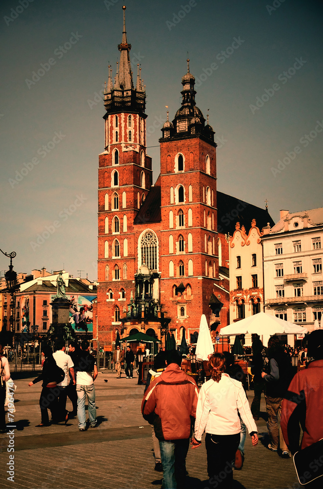 Obraz premium St. Mary's basilica, Krakow's square
