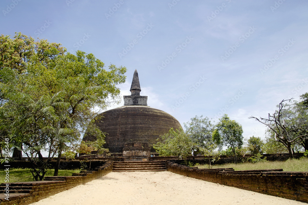 sri lanka stupa  cloche de bouddha