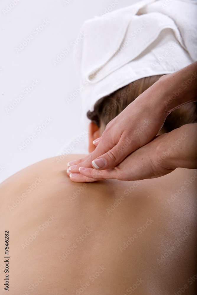 Naklejka premium Massage therapist giving a massage