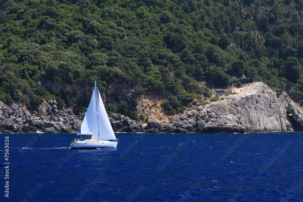 Fototapeta premium Sailing in Greece around Lefkas island