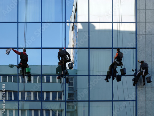 Facade cleaning