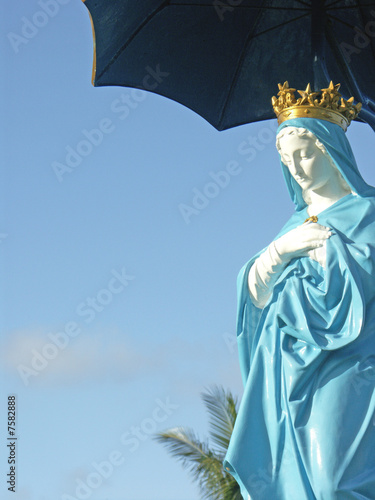 Notre-dame des laves ou vierge au parasol à Sainte-Rose