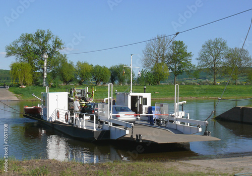 Fähre auf der Weser bei Polle