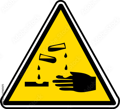 a0208 - Panneau danger PRODUITS CORROSIFS