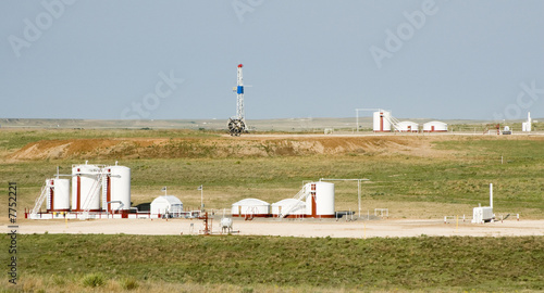 Drilling Rig & gas storage tanks