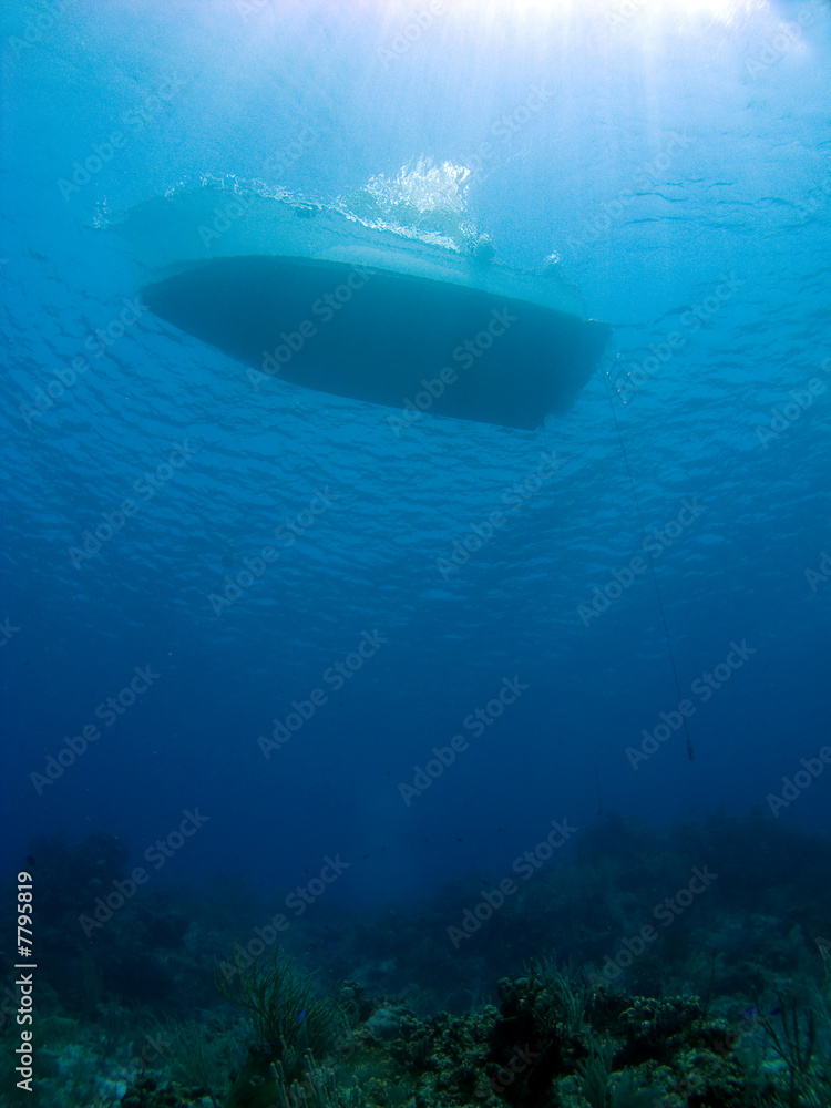 Fototapeta premium Cayman Island Dive Boat over a Reef