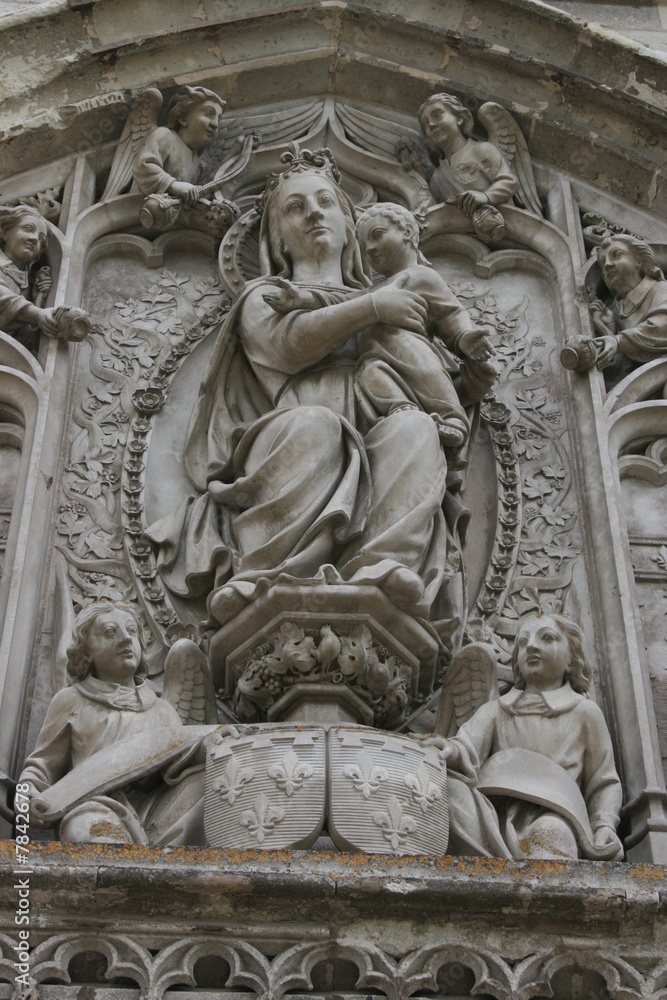 Château d'Amboise - sculptures religieuses chapelle Saint-Hubert