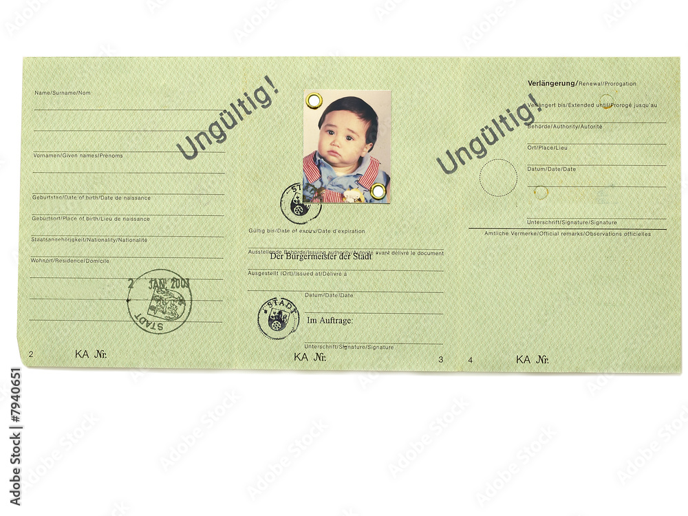 Wie Lange Dauert Ein Kinderausweis deutsche kinder ausweis,noch zu beschriften Stock Photo | Adobe Stock