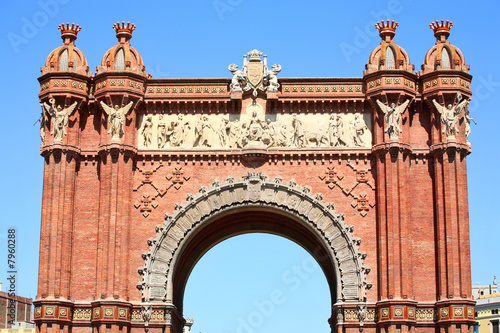 triumphal arch in Barcelona photo