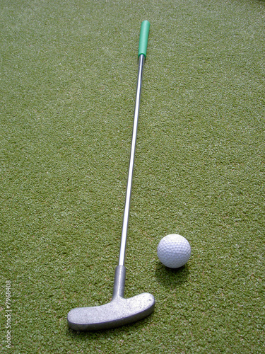Golfschläger mit Ball