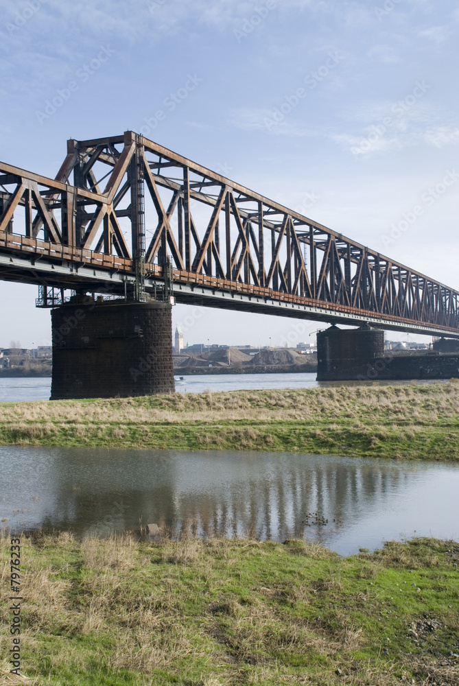 duisburger rheinbrücke