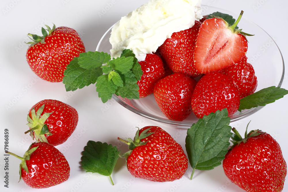Erdbeeren mit Sahne Erdbeeren mit Sahne