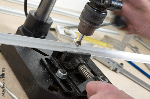 Quadro su tela Countersinking holes.