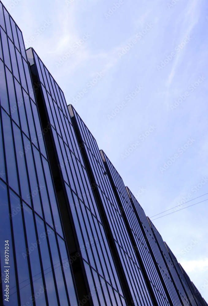 Obraz premium Budynek biurowy 53