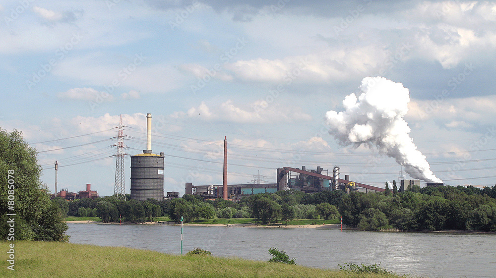 Stahlindustrie am Rhein