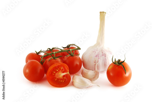 Tomato cherry and garlic