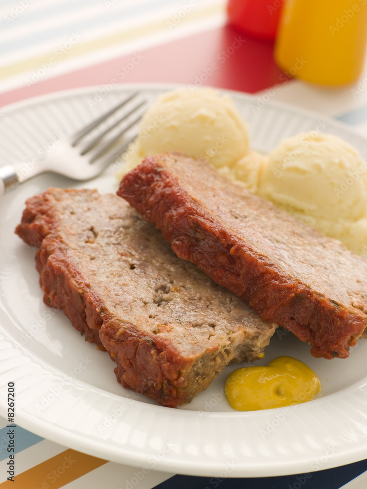Meatloaf Baked in Tomato sauce with Mashed Potato Meatloaf Baked in Tomato sauce with Mashed Potato