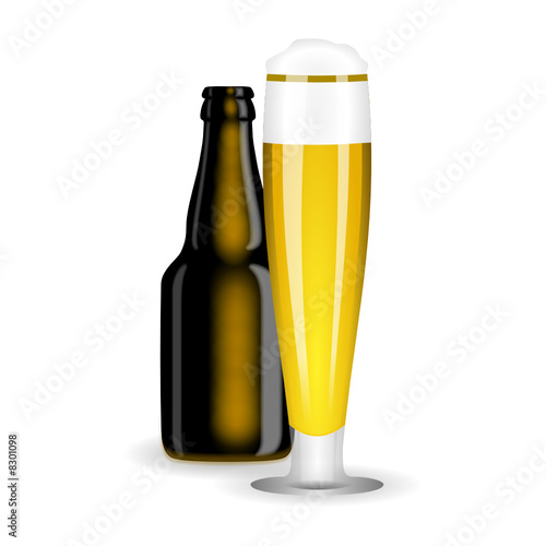 bierglas und bierflasche