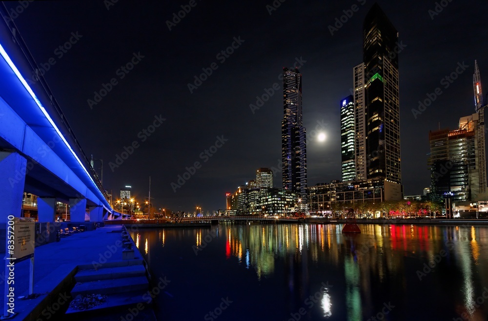 Fototapeta premium Moonlight in Melbourne