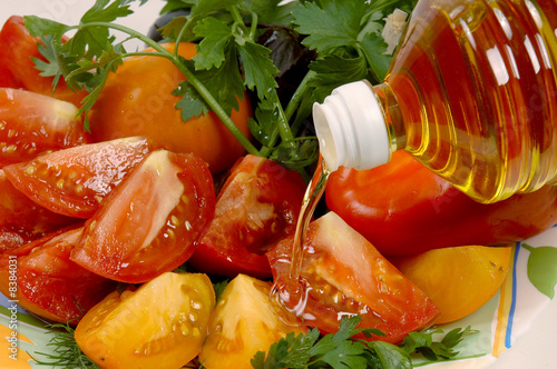 Tomatoes and vegetative oil