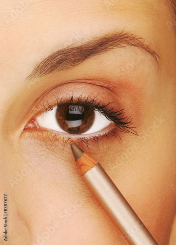 Doing make up