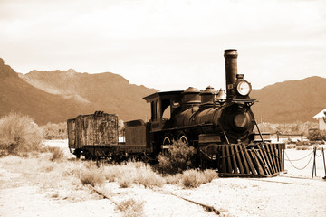 Fotobehang Trein Amerikaanse veteranentrein in landschap  © konstantant