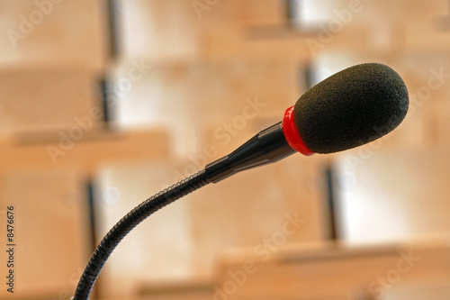 Mikrofon im Konferenzraum