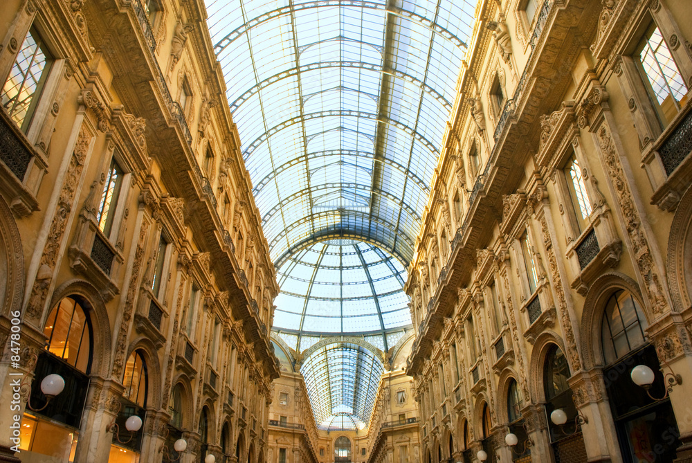 Famous shopping center Vittorio Emanuele II Shopping Gallery (Mi
