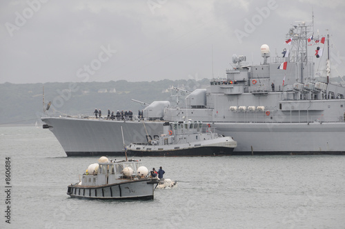 bateaux militaires