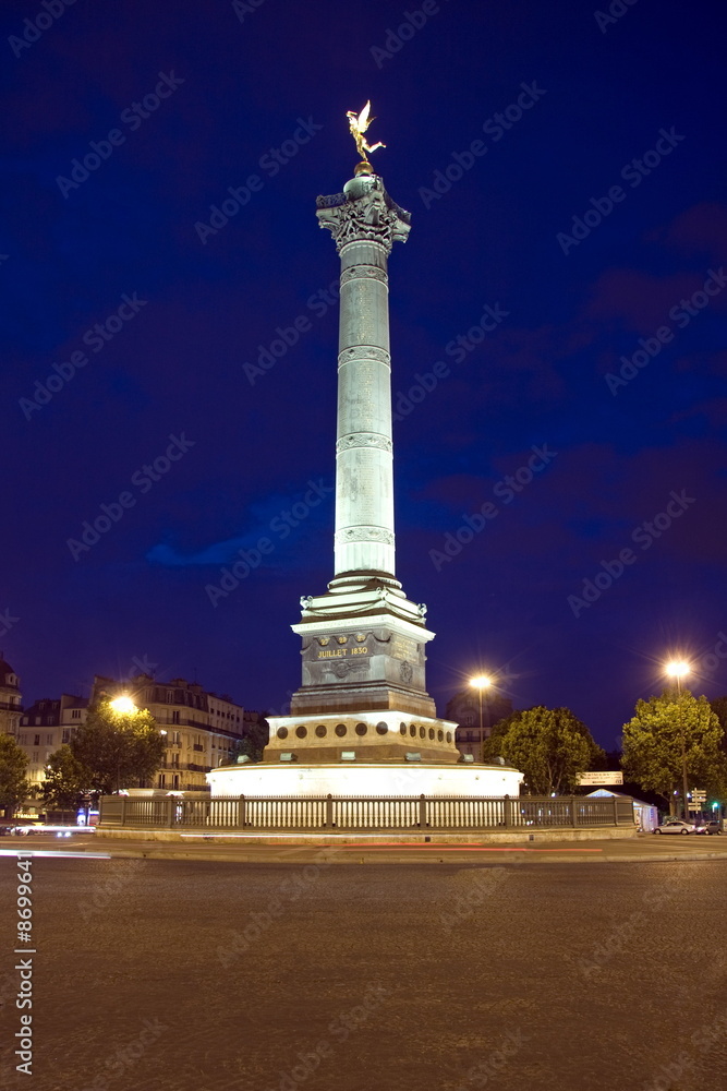 Fototapeta premium Bastille la nuit