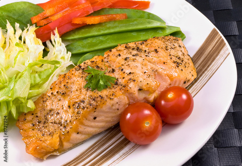 Salmon on plate with stripe