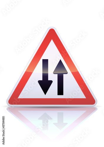 Panneau de danger circulation dans les deux sens (reflet métal)